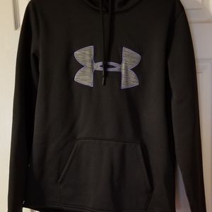 Women's M Under Armour Hoodie
